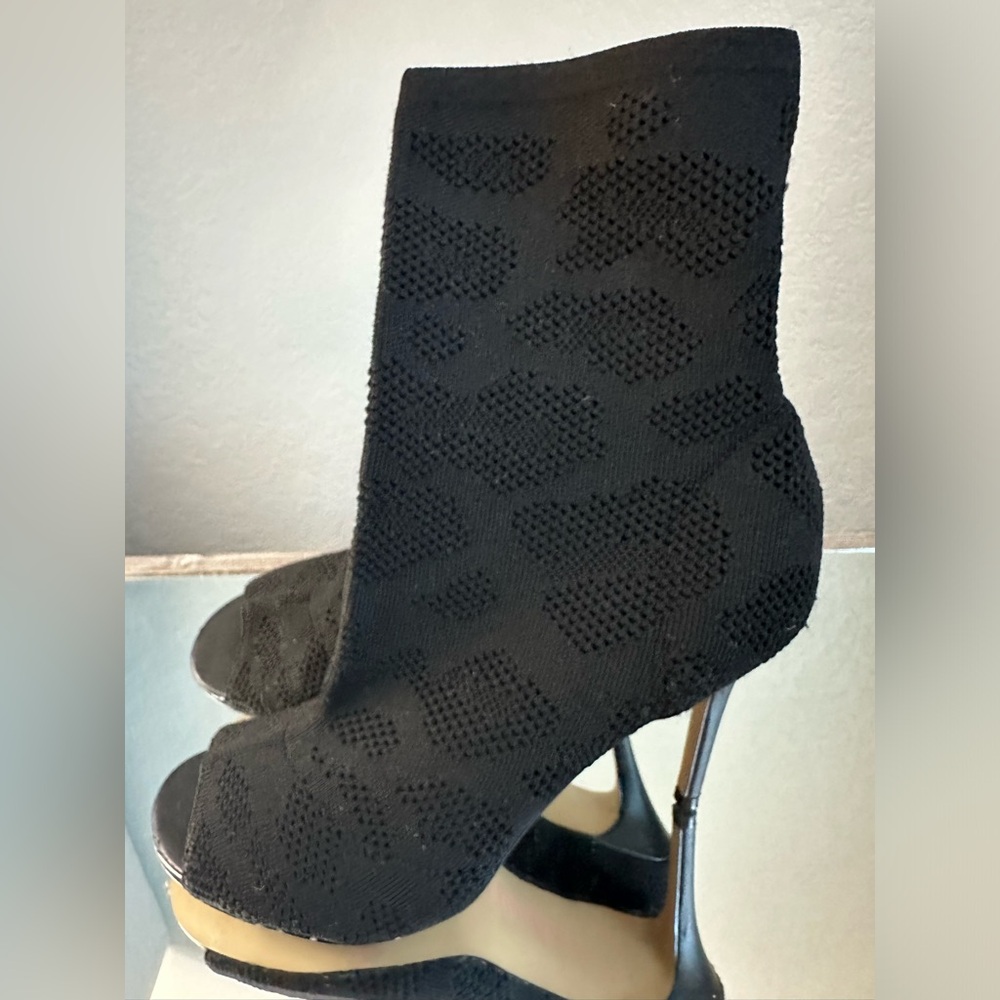 Charles David Ranger Bootie 8.5 - Picture 4 of 8
